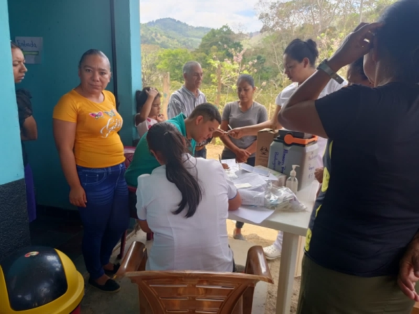 Autoridades Sanitarias de la Región de El Paraíso realizan feria de la Salud en beneficio de la población