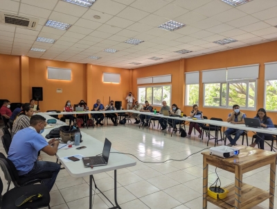 Reunión de la mesa interinstitucional de El Paraíso para abordar temas de salud para beneficio de los pobladores.