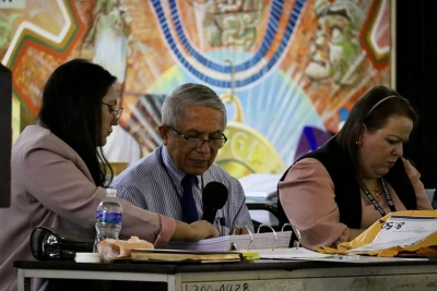 Salud realiza apertura de oferta de licitación de medicamentos