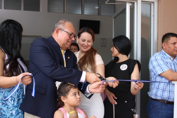 Inauguran ampliación de sala de Labor y Parto en Hospital Santo Hermano Pedro