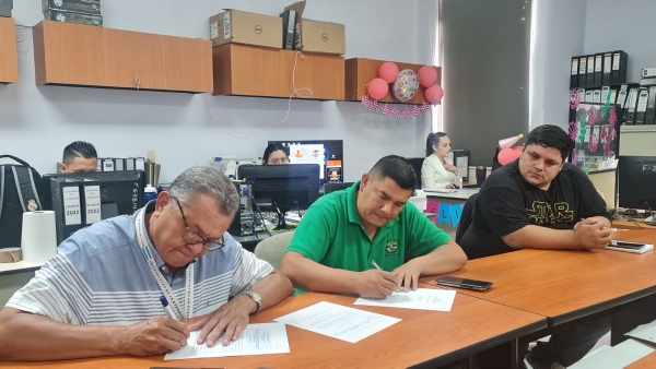 Salud realiza apertura de oferta de adquisición de larvicidas para 20 regiones sanitarias