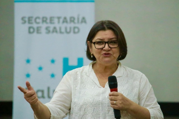 Ministra de Salud a informe del CNA: &quot;No estamos en intensivos ya salimos de ese estado, vamos en proceso de recuperación&quot;