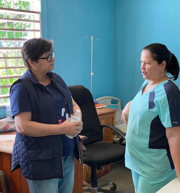 Ministra de Salud visita unidades de salud de La Mosquitia