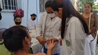 Región de Salud de Comayagua y Policía Militar del Orden Público entregan Metformina gratuita a pacientes con diabetes en Comayagua.