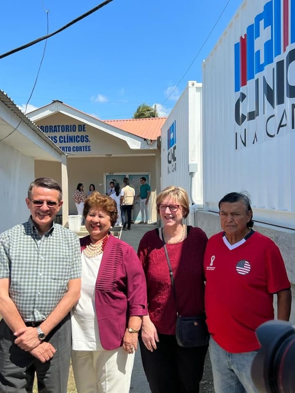 Inauguración de clínicas modulares donadas por el Comando Sur de los Estados Unidos