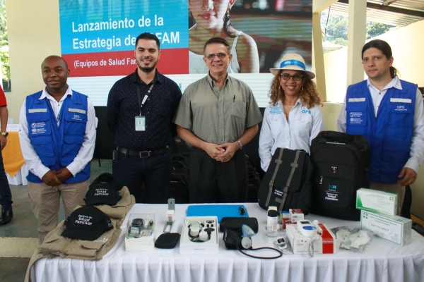 El gobierno lanza estrategia de los equipos familiares de salud conformado por un médico, enfermera y técnico o promotor  ambiental