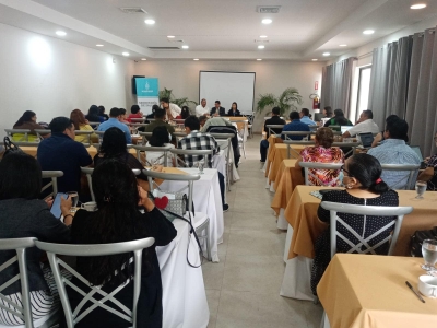 Salud realiza taller sobre seguridad en la administración de medicamentos a población escolar.