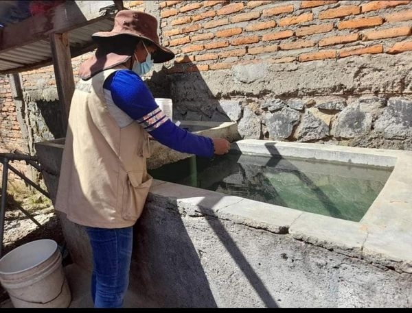 Salud llama a la población a almacenar el agua de consumo humano de forma adecuada