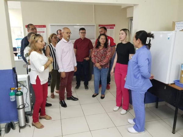 Llegan al Hospital Santa Bárbara Integrado los médicos especialistas cubanos